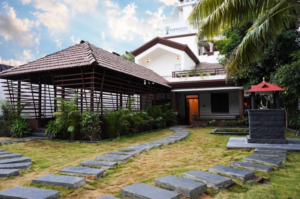 Karmanya Ayurveda Clinic in Pimple Saudagar